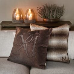 Alternative view of Pillow Chateau 60x60 - RM